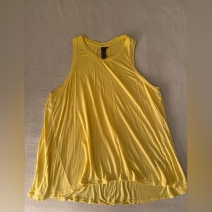 Sweaty Betty Sz M soft flow yellow tank.